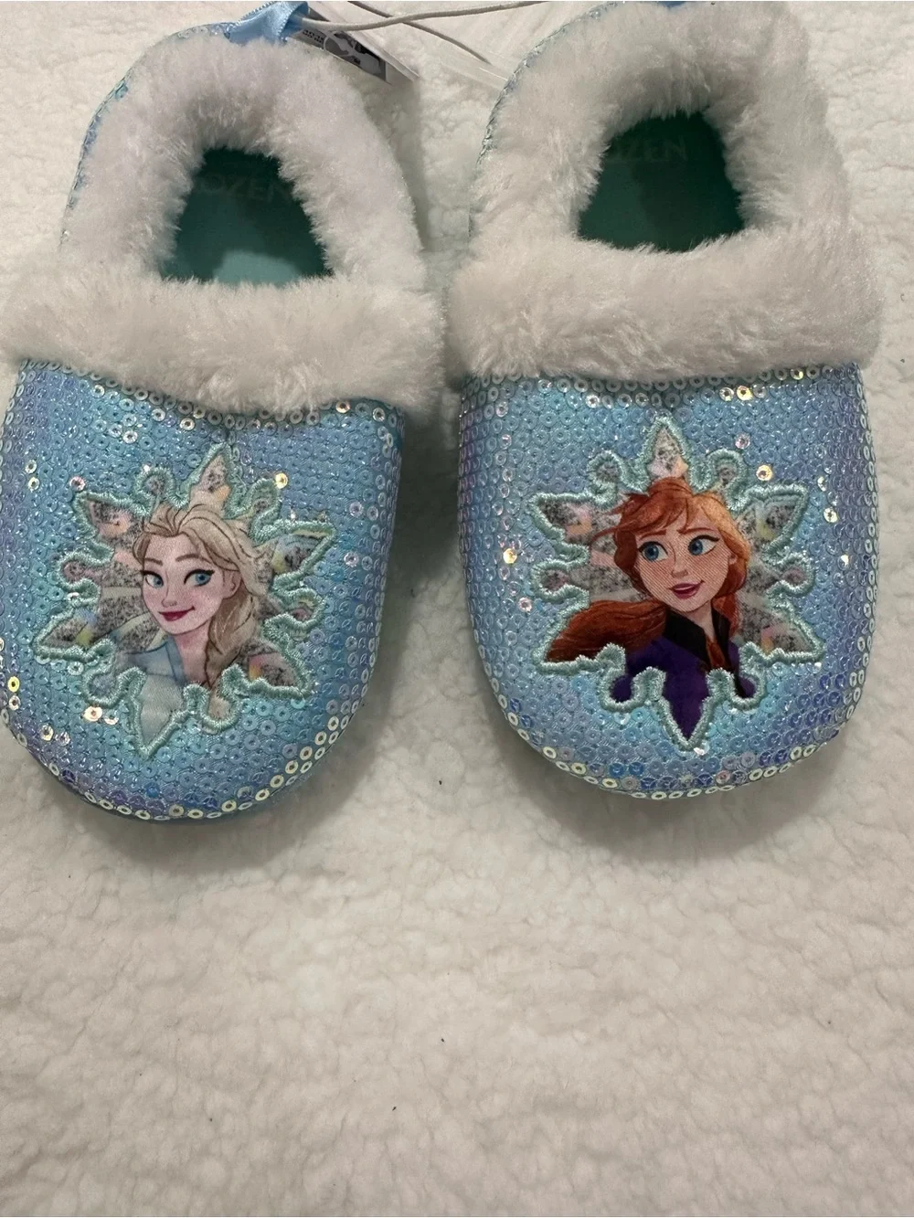 Girl’s Frozen Slippers